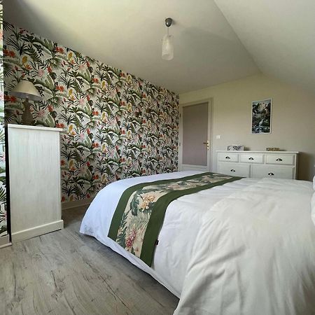 Des Roux Et Des Pious Suite De 35 A 60 M2 Et 3 Chambres Pour Groupe De 2 A 6 Personnes Civray-de-Touraine Exterior foto