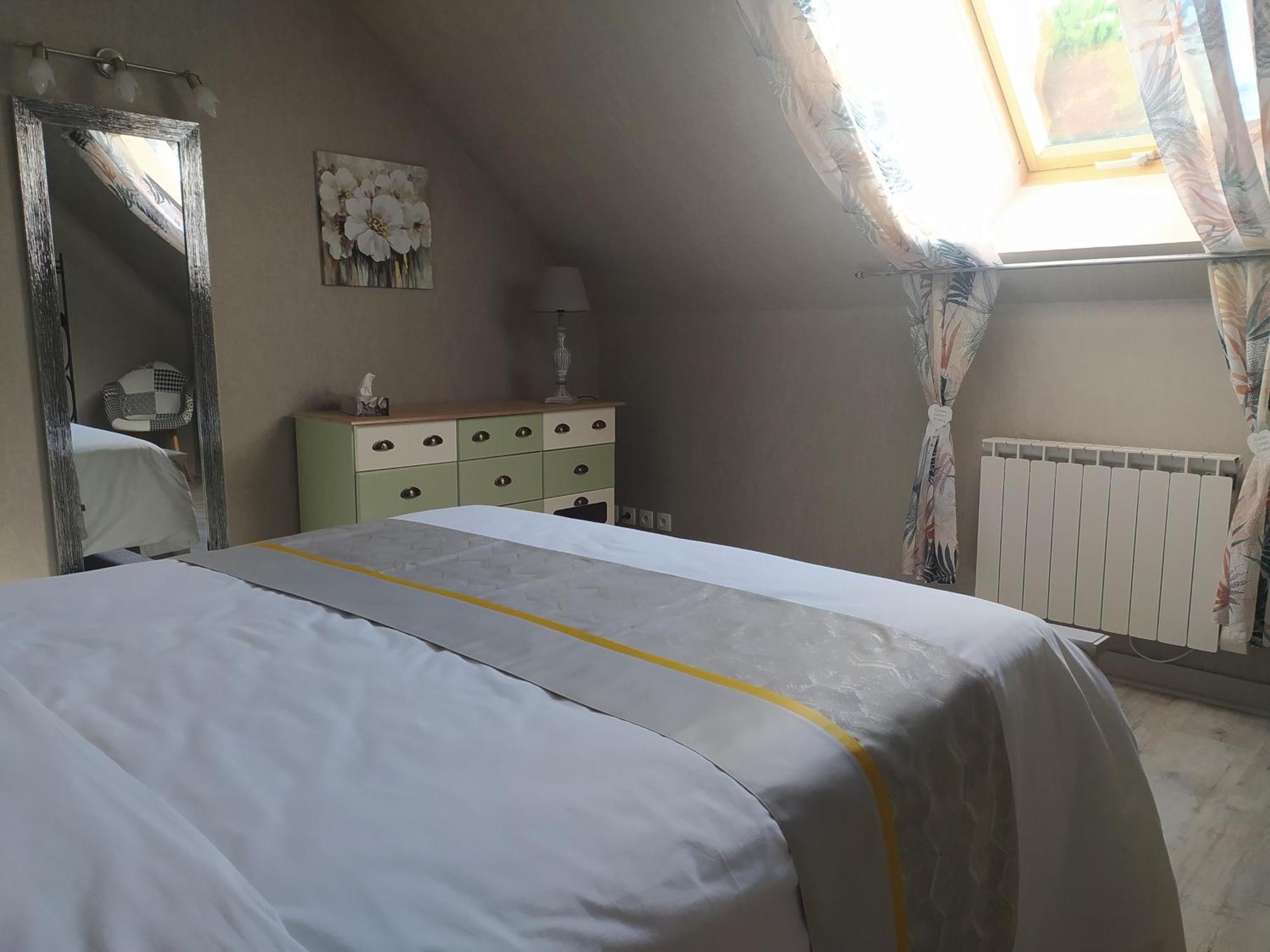 Des Roux Et Des Pious Suite De 35 A 60 M2 Et 3 Chambres Pour Groupe De 2 A 6 Personnes Civray-de-Touraine Exterior foto